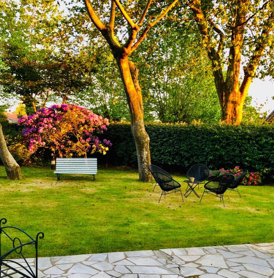 La Parenthese Bed & Breakfast Saubrigues Екстериор снимка