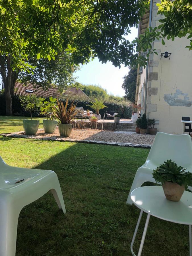 La Parenthese Bed & Breakfast Saubrigues Екстериор снимка