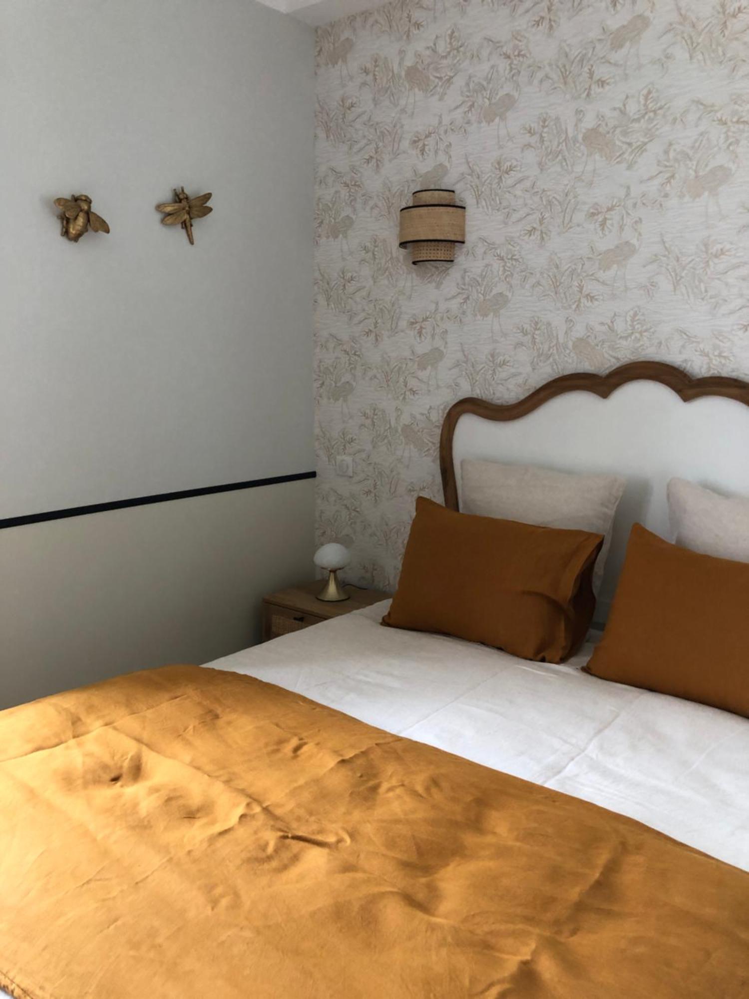 La Parenthese Bed & Breakfast Saubrigues Екстериор снимка